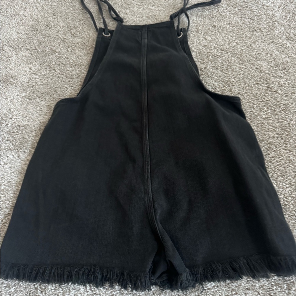 Chic Black Overalls with Pockets - Picture 2 of 2
